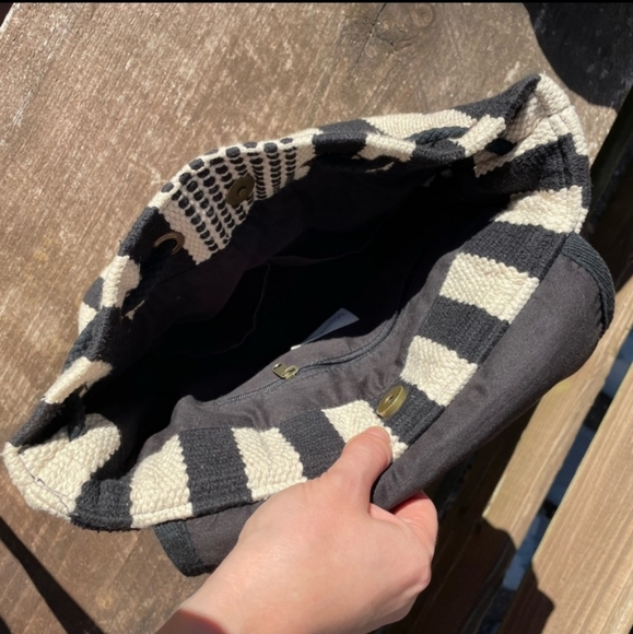 Wooven backpack purse - Picture 7 of 7